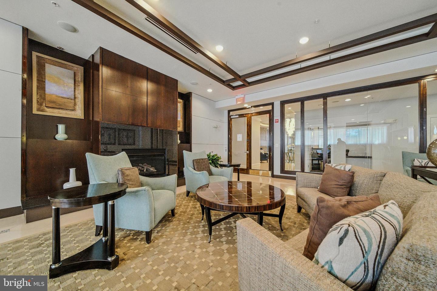 12001 MARKET ST #428, RESTON, Virginia 20190, 1 Bedroom Bedrooms, 5 Rooms Rooms,1 BathroomBathrooms,Residential,For sale,12001 MARKET ST #428,VAFX2256664 MLS # VAFX2256664