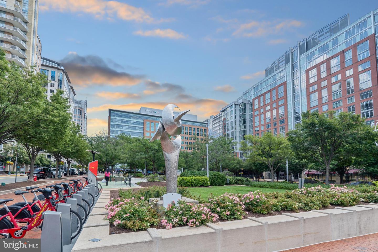12001 MARKET ST #428, RESTON, Virginia 20190, 1 Bedroom Bedrooms, 5 Rooms Rooms,1 BathroomBathrooms,Residential,For sale,12001 MARKET ST #428,VAFX2256664 MLS # VAFX2256664