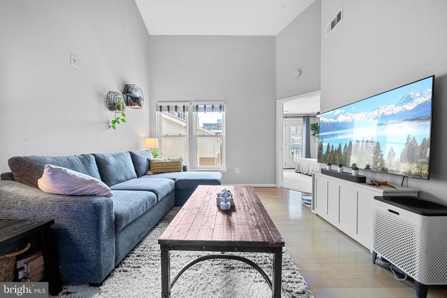 12001 MARKET ST #428, RESTON, Virginia 20190, 1 Bedroom Bedrooms, 5 Rooms Rooms,1 BathroomBathrooms,Residential,For sale,12001 MARKET ST #428,VAFX2256664 MLS # VAFX2256664