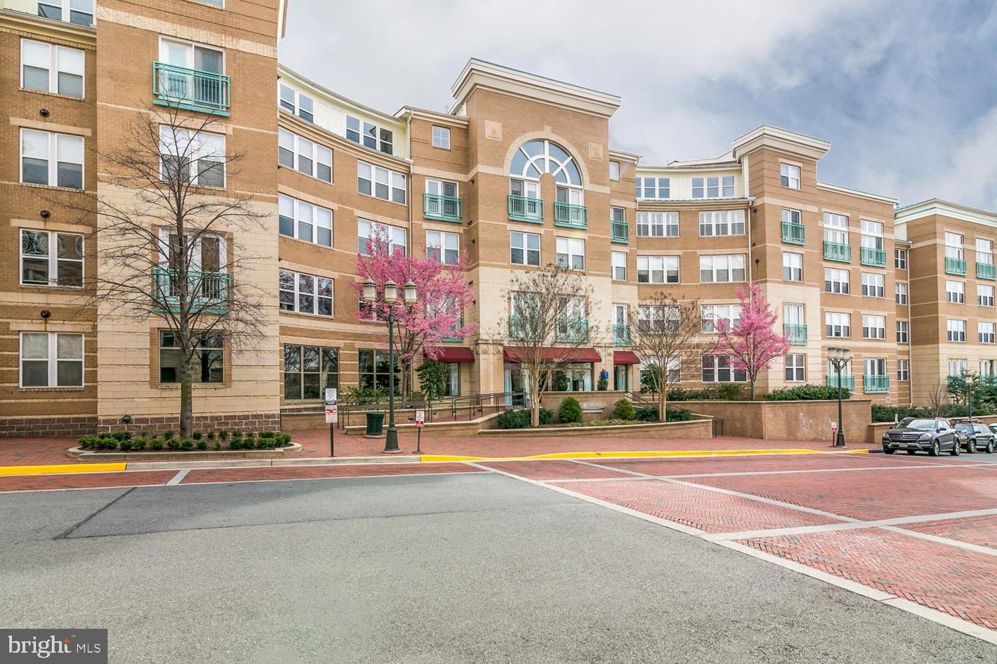 12001 MARKET ST #217, RESTON, Virginia 20190, 2 Bedrooms Bedrooms, ,2 BathroomsBathrooms,Residential,For sale,12001 MARKET ST #217,VAFX2256566 MLS # VAFX2256566