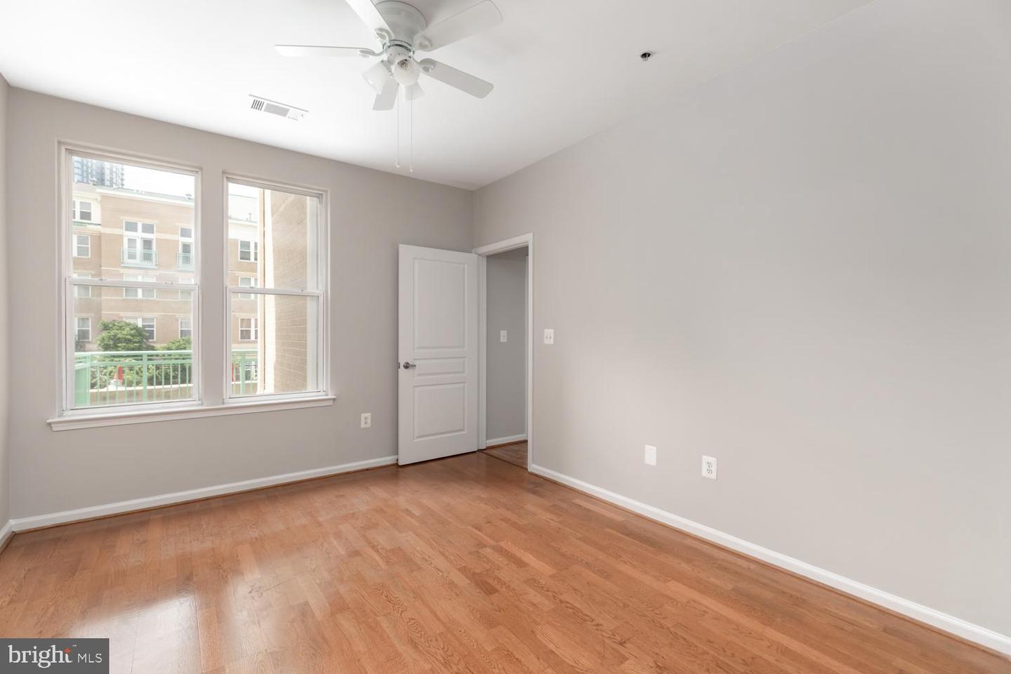 12001 MARKET ST #217, RESTON, Virginia 20190, 2 Bedrooms Bedrooms, ,2 BathroomsBathrooms,Residential,For sale,12001 MARKET ST #217,VAFX2256566 MLS # VAFX2256566
