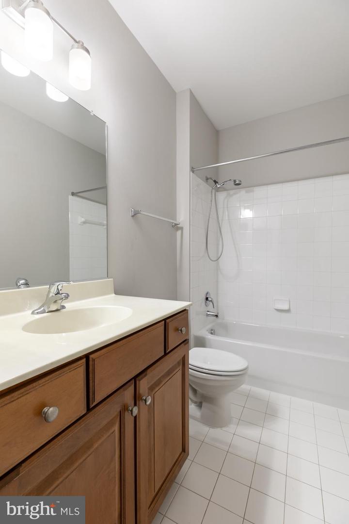 12001 MARKET ST #217, RESTON, Virginia 20190, 2 Bedrooms Bedrooms, ,2 BathroomsBathrooms,Residential,For sale,12001 MARKET ST #217,VAFX2256566 MLS # VAFX2256566
