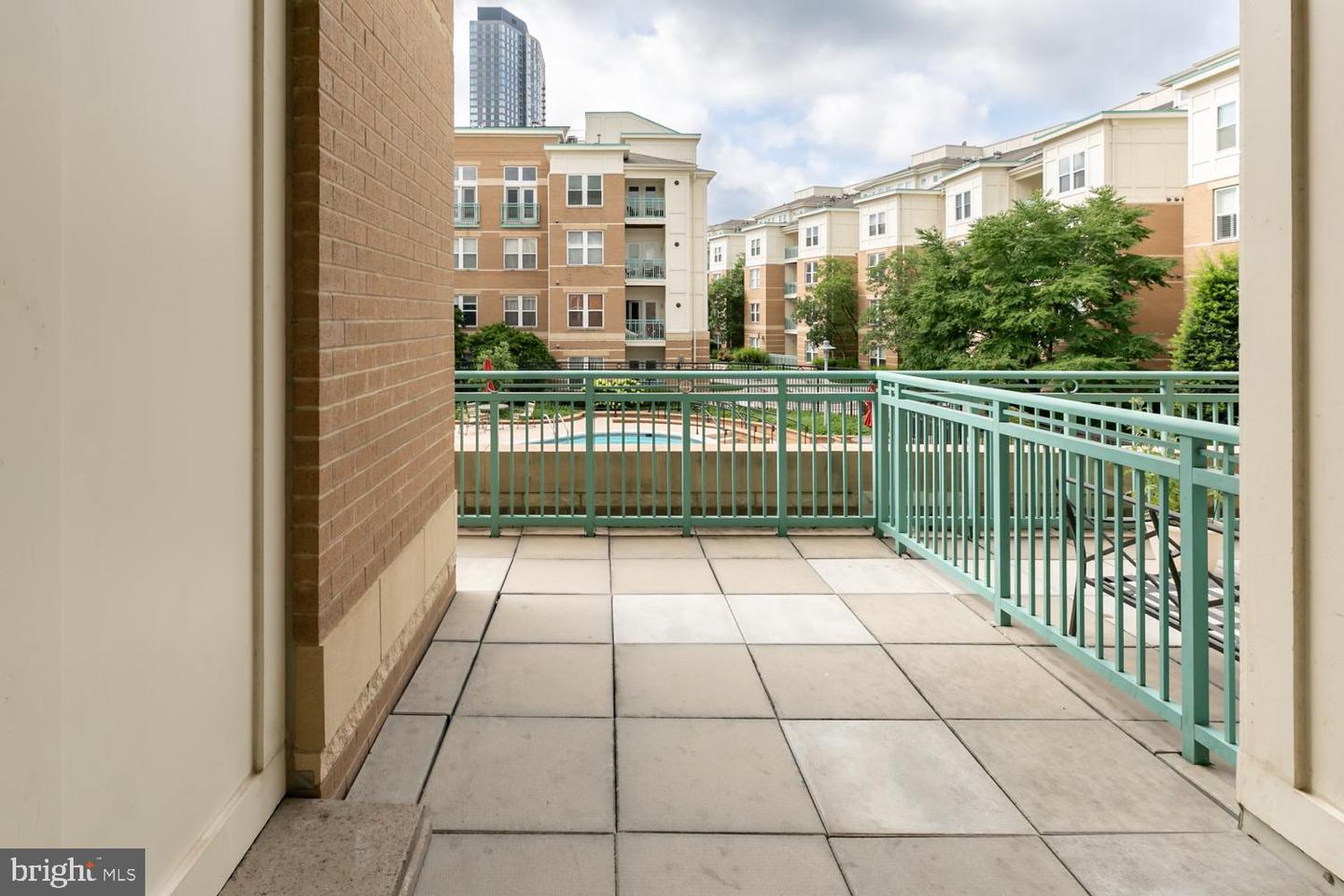 12001 MARKET ST #217, RESTON, Virginia 20190, 2 Bedrooms Bedrooms, ,2 BathroomsBathrooms,Residential,For sale,12001 MARKET ST #217,VAFX2256566 MLS # VAFX2256566