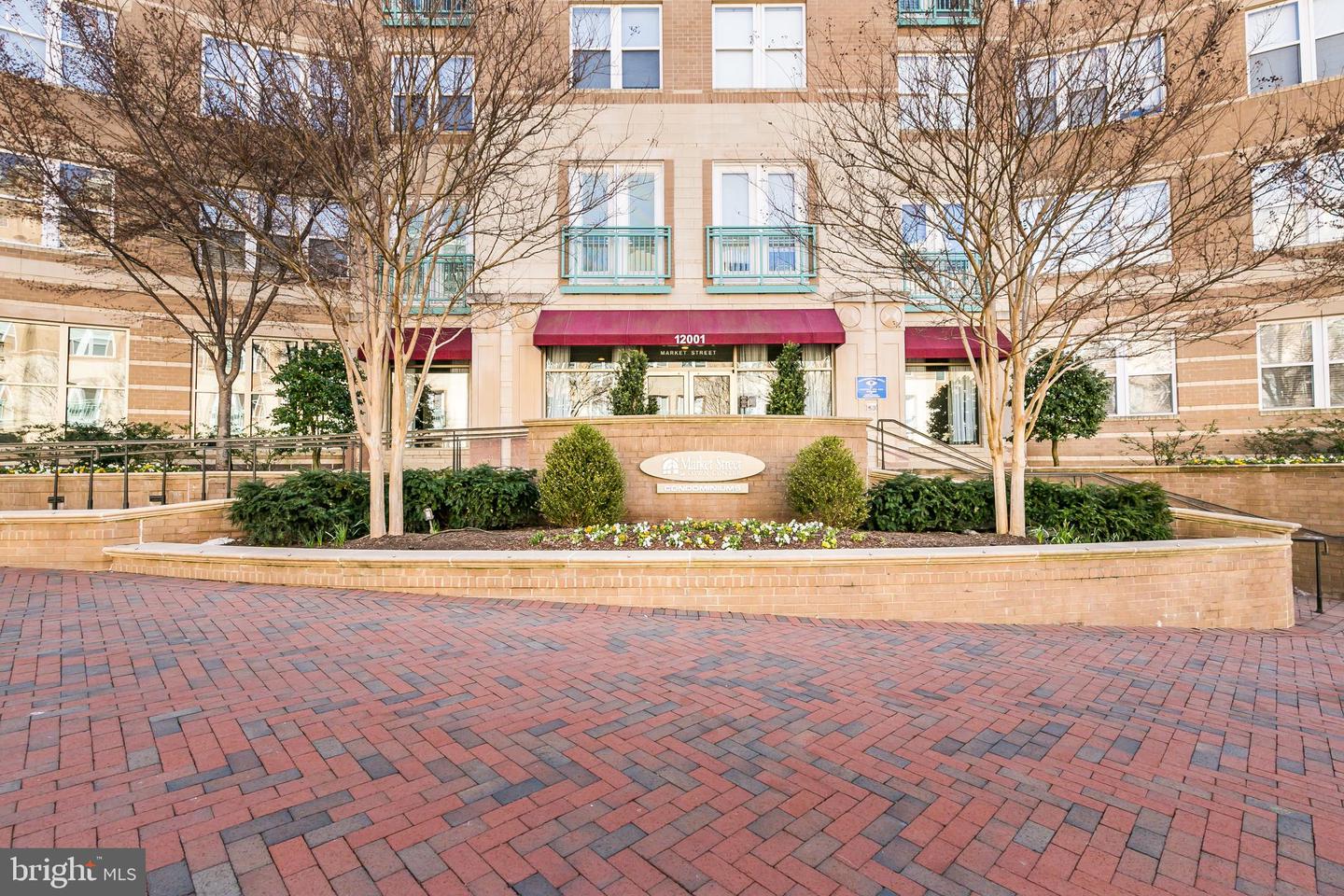 12001 MARKET ST #217, RESTON, Virginia 20190, 2 Bedrooms Bedrooms, ,2 BathroomsBathrooms,Residential,For sale,12001 MARKET ST #217,VAFX2256566 MLS # VAFX2256566