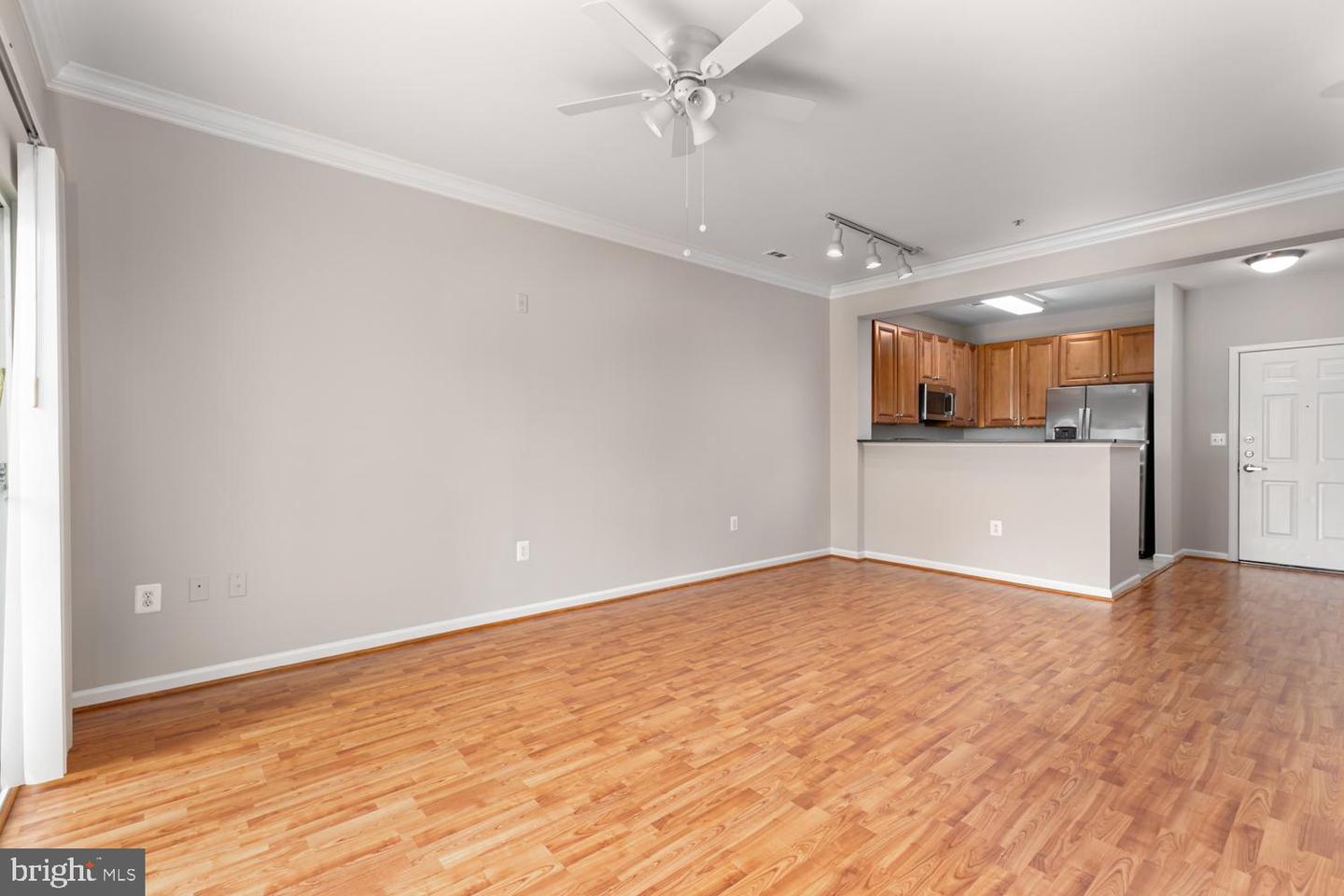 12001 MARKET ST #217, RESTON, Virginia 20190, 2 Bedrooms Bedrooms, ,2 BathroomsBathrooms,Residential,For sale,12001 MARKET ST #217,VAFX2256566 MLS # VAFX2256566