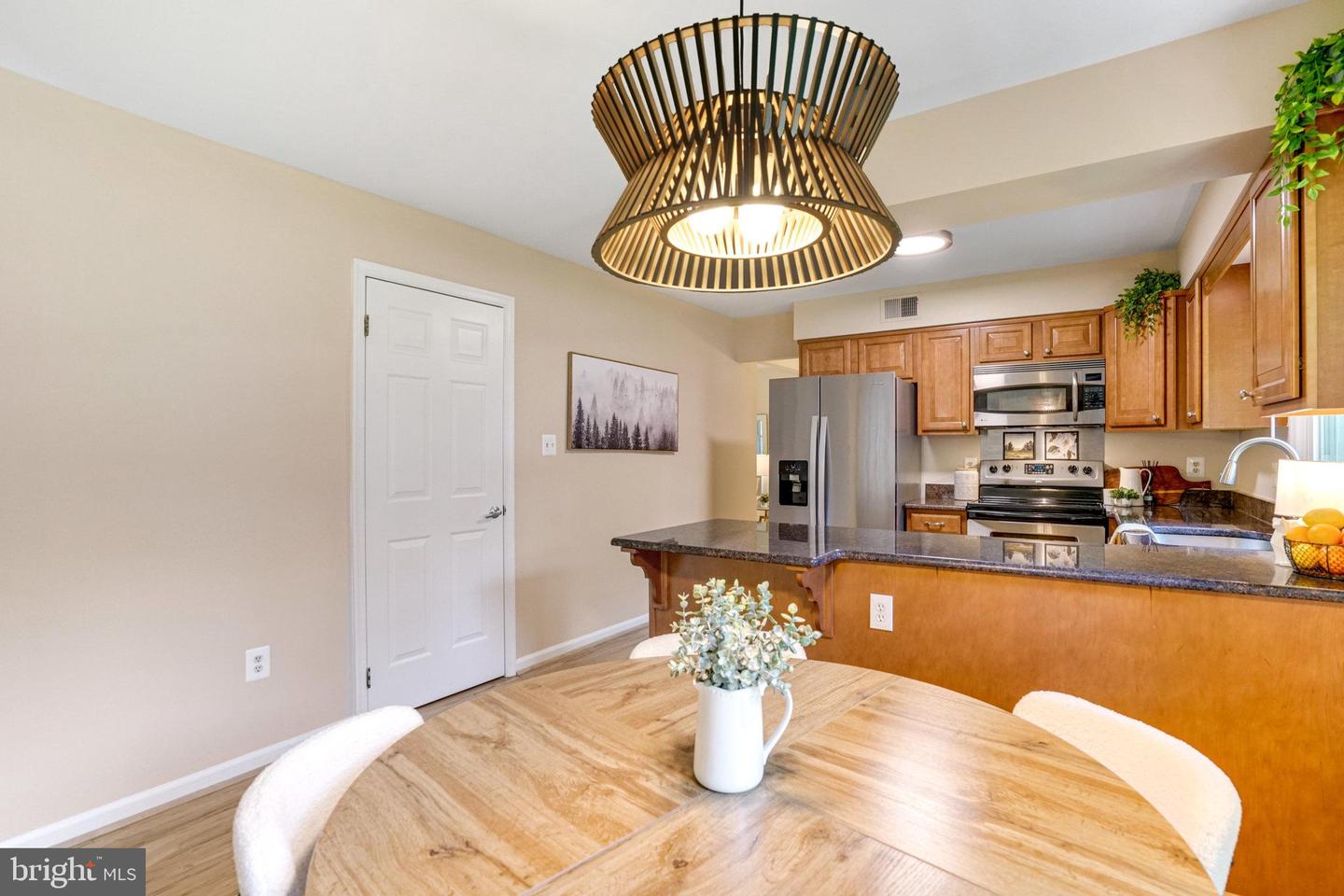 7208 FLOWER TUFT CT, SPRINGFIELD, Virginia 22153, 4 Bedrooms Bedrooms, ,2 BathroomsBathrooms,Residential,For sale,7208 FLOWER TUFT CT,VAFX2256602 MLS # VAFX2256602