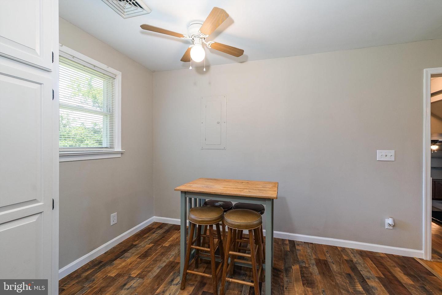 412 TRAYFOOT RD, GROTTOES, Virginia 24441, 6 Bedrooms Bedrooms, ,2 BathroomsBathrooms,Residential,For sale,412 TRAYFOOT RD,VAAG2002636 MLS # VAAG2002636