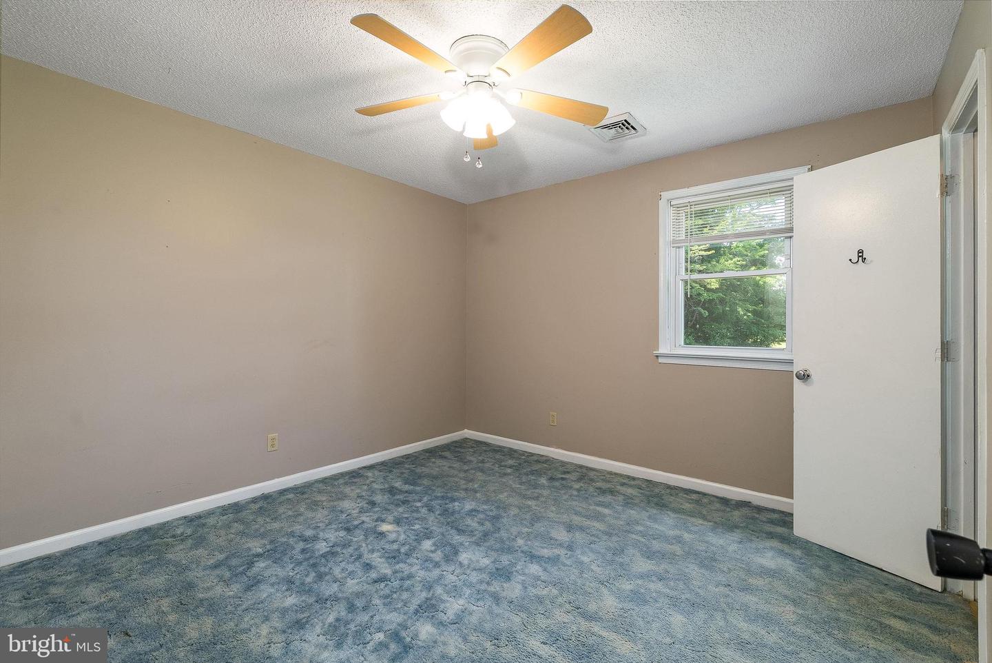 412 TRAYFOOT RD, GROTTOES, Virginia 24441, 6 Bedrooms Bedrooms, ,2 BathroomsBathrooms,Residential,For sale,412 TRAYFOOT RD,VAAG2002636 MLS # VAAG2002636