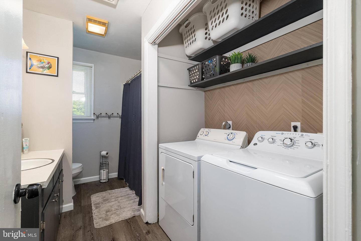 412 TRAYFOOT RD, GROTTOES, Virginia 24441, 6 Bedrooms Bedrooms, ,2 BathroomsBathrooms,Residential,For sale,412 TRAYFOOT RD,VAAG2002636 MLS # VAAG2002636