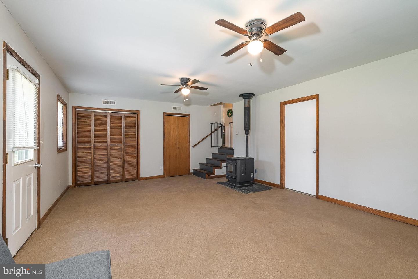 412 TRAYFOOT RD, GROTTOES, Virginia 24441, 6 Bedrooms Bedrooms, ,2 BathroomsBathrooms,Residential,For sale,412 TRAYFOOT RD,VAAG2002636 MLS # VAAG2002636