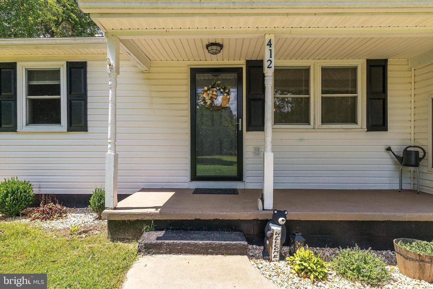 412 TRAYFOOT RD, GROTTOES, Virginia 24441, 6 Bedrooms Bedrooms, ,2 BathroomsBathrooms,Residential,For sale,412 TRAYFOOT RD,VAAG2002636 MLS # VAAG2002636