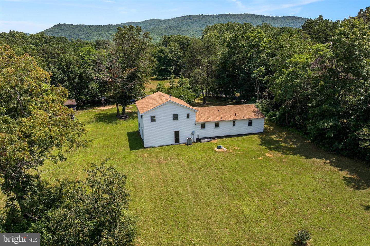 412 TRAYFOOT RD, GROTTOES, Virginia 24441, 6 Bedrooms Bedrooms, ,2 BathroomsBathrooms,Residential,For sale,412 TRAYFOOT RD,VAAG2002636 MLS # VAAG2002636