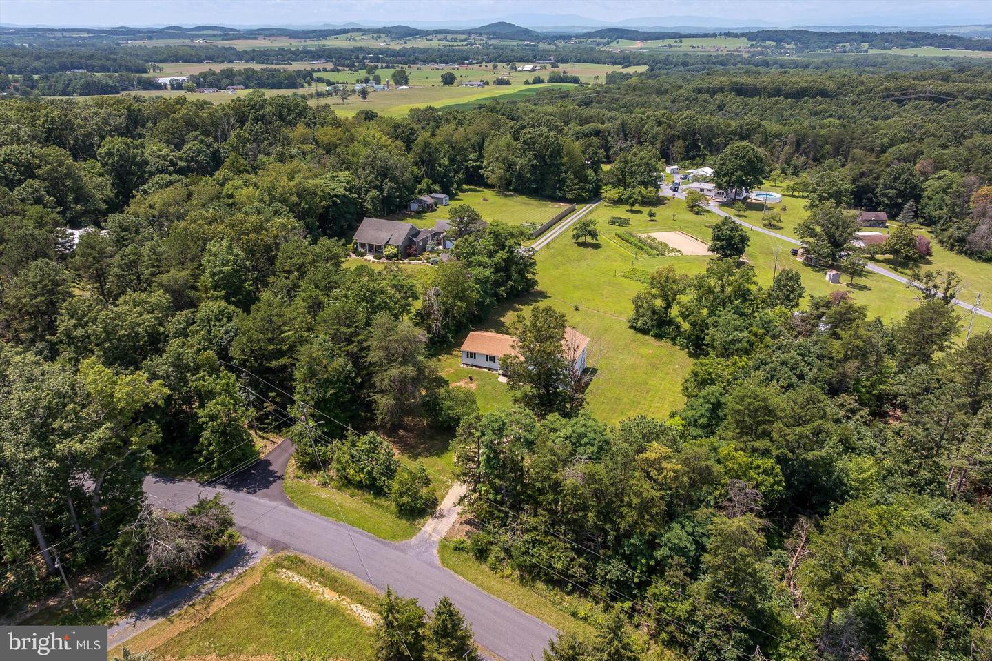 412 TRAYFOOT RD, GROTTOES, Virginia 24441, 6 Bedrooms Bedrooms, ,2 BathroomsBathrooms,Residential,For sale,412 TRAYFOOT RD,VAAG2002636 MLS # VAAG2002636