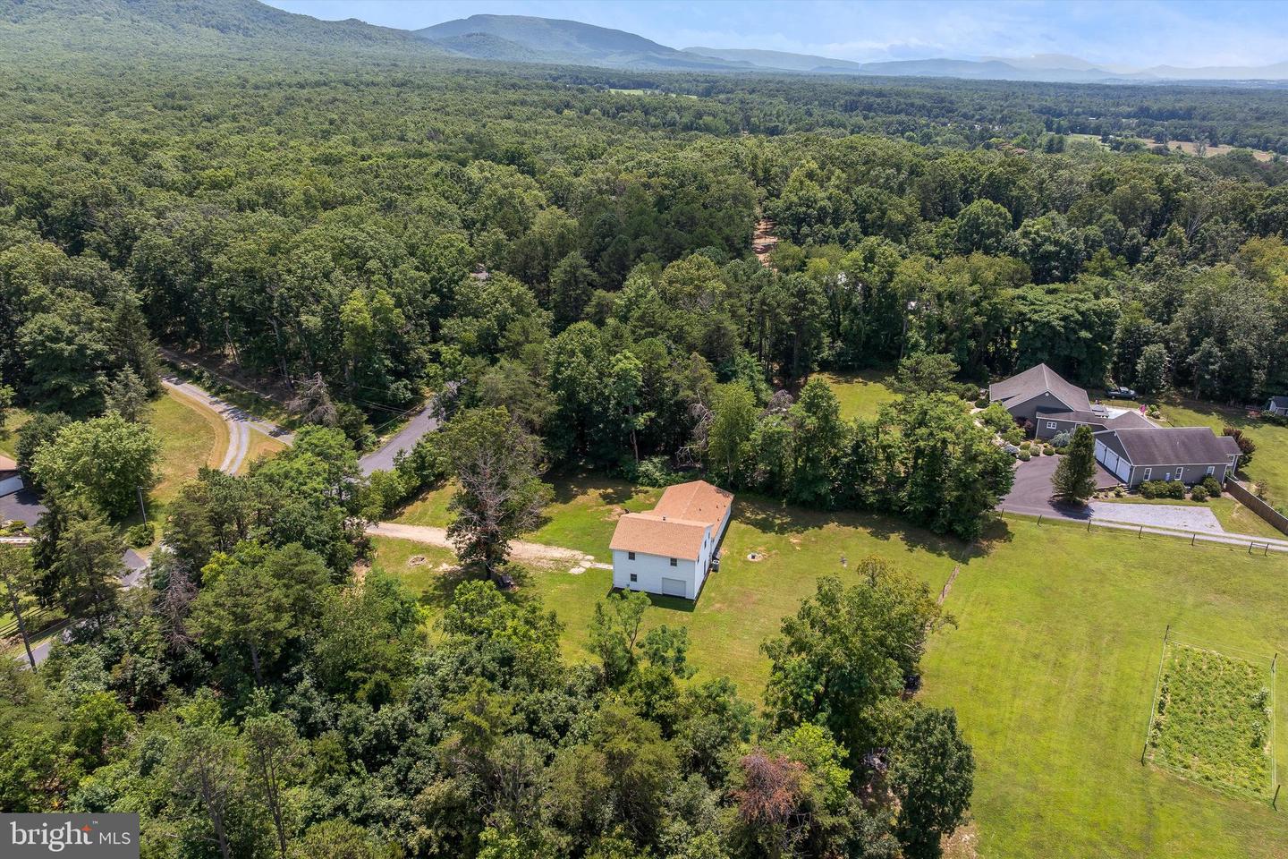 412 TRAYFOOT RD, GROTTOES, Virginia 24441, 6 Bedrooms Bedrooms, ,2 BathroomsBathrooms,Residential,For sale,412 TRAYFOOT RD,VAAG2002636 MLS # VAAG2002636