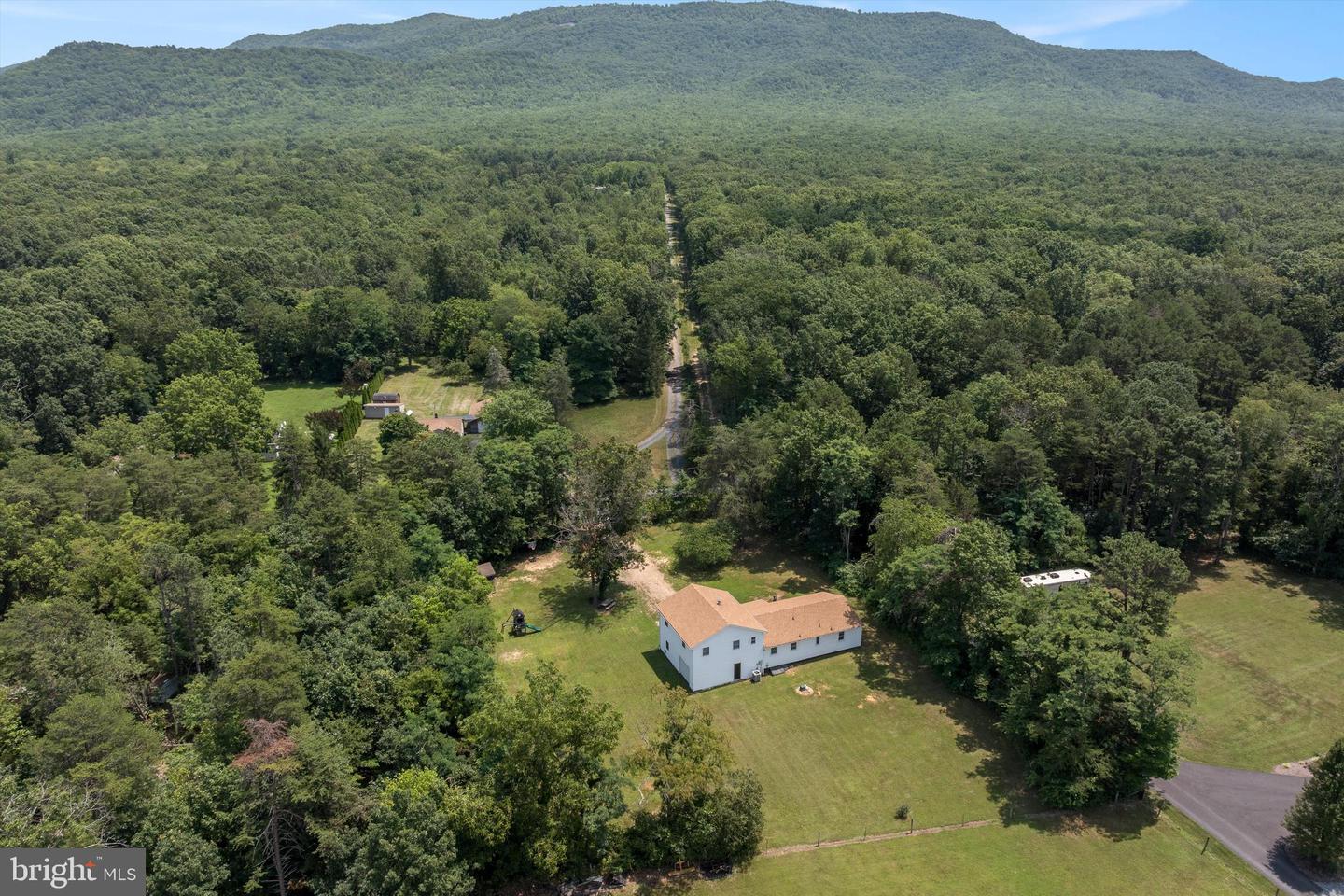 412 TRAYFOOT RD, GROTTOES, Virginia 24441, 6 Bedrooms Bedrooms, ,2 BathroomsBathrooms,Residential,For sale,412 TRAYFOOT RD,VAAG2002636 MLS # VAAG2002636