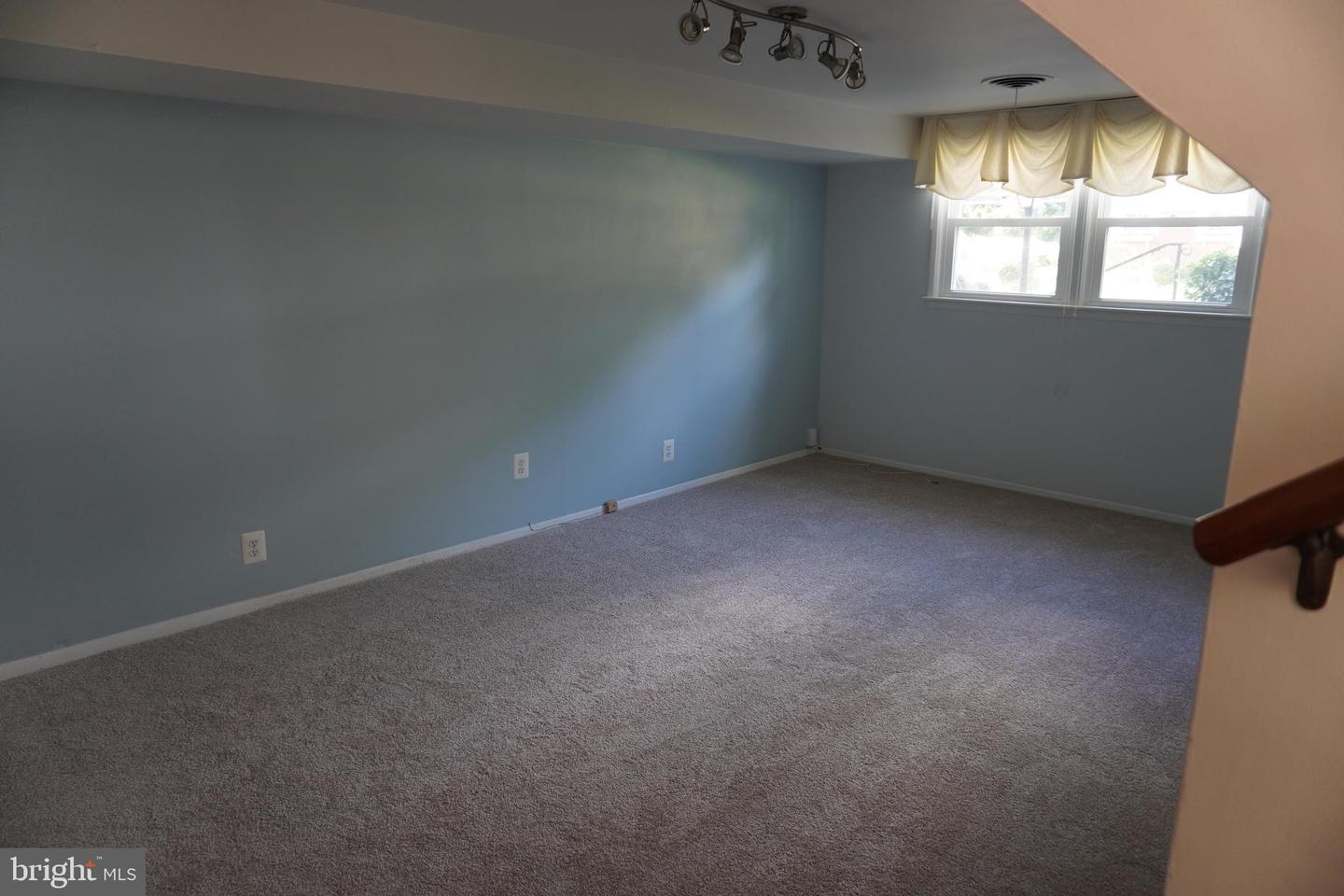 7425 FLORA ST, SPRINGFIELD, Virginia 22150, 3 Bedrooms Bedrooms, ,1 BathroomBathrooms,Residential,For sale,7425 FLORA ST,VAFX2256642 MLS # VAFX2256642