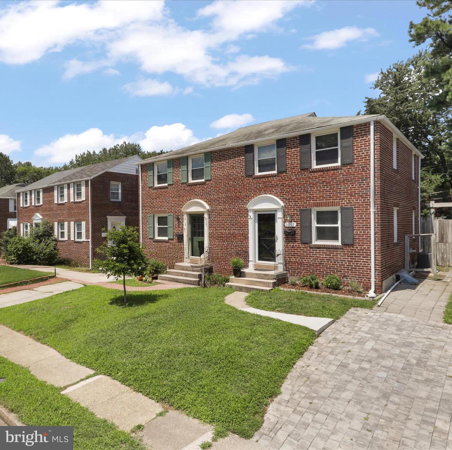 3717 3RD ST S, ARLINGTON, Virginia 22204, 2 Bedrooms Bedrooms, ,1 BathroomBathrooms,Residential,For sale,3717 3RD ST S,VAAR2061152 MLS # VAAR2061152