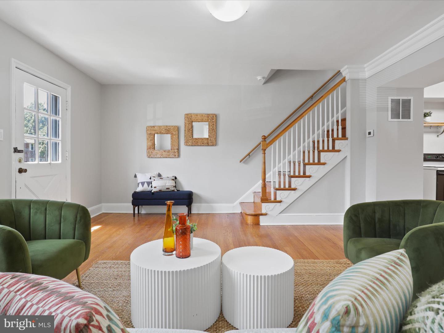 3717 3RD ST S, ARLINGTON, Virginia 22204, 2 Bedrooms Bedrooms, ,1 BathroomBathrooms,Residential,For sale,3717 3RD ST S,VAAR2061152 MLS # VAAR2061152