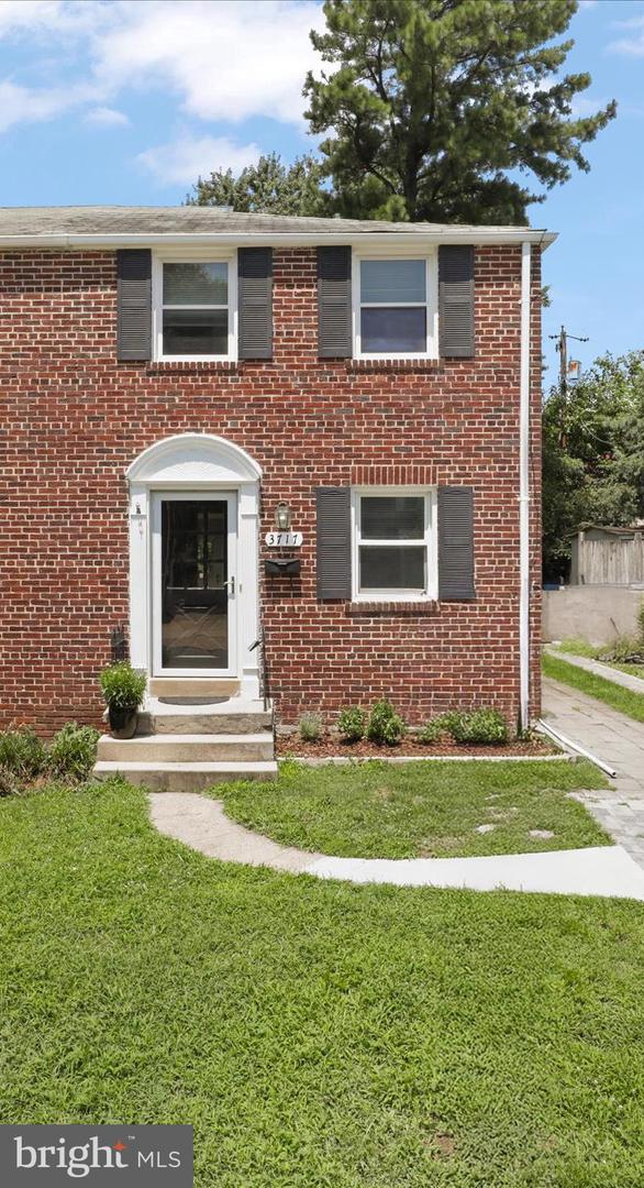 3717 3RD ST S, ARLINGTON, Virginia 22204, 2 Bedrooms Bedrooms, ,1 BathroomBathrooms,Residential,For sale,3717 3RD ST S,VAAR2061152 MLS # VAAR2061152