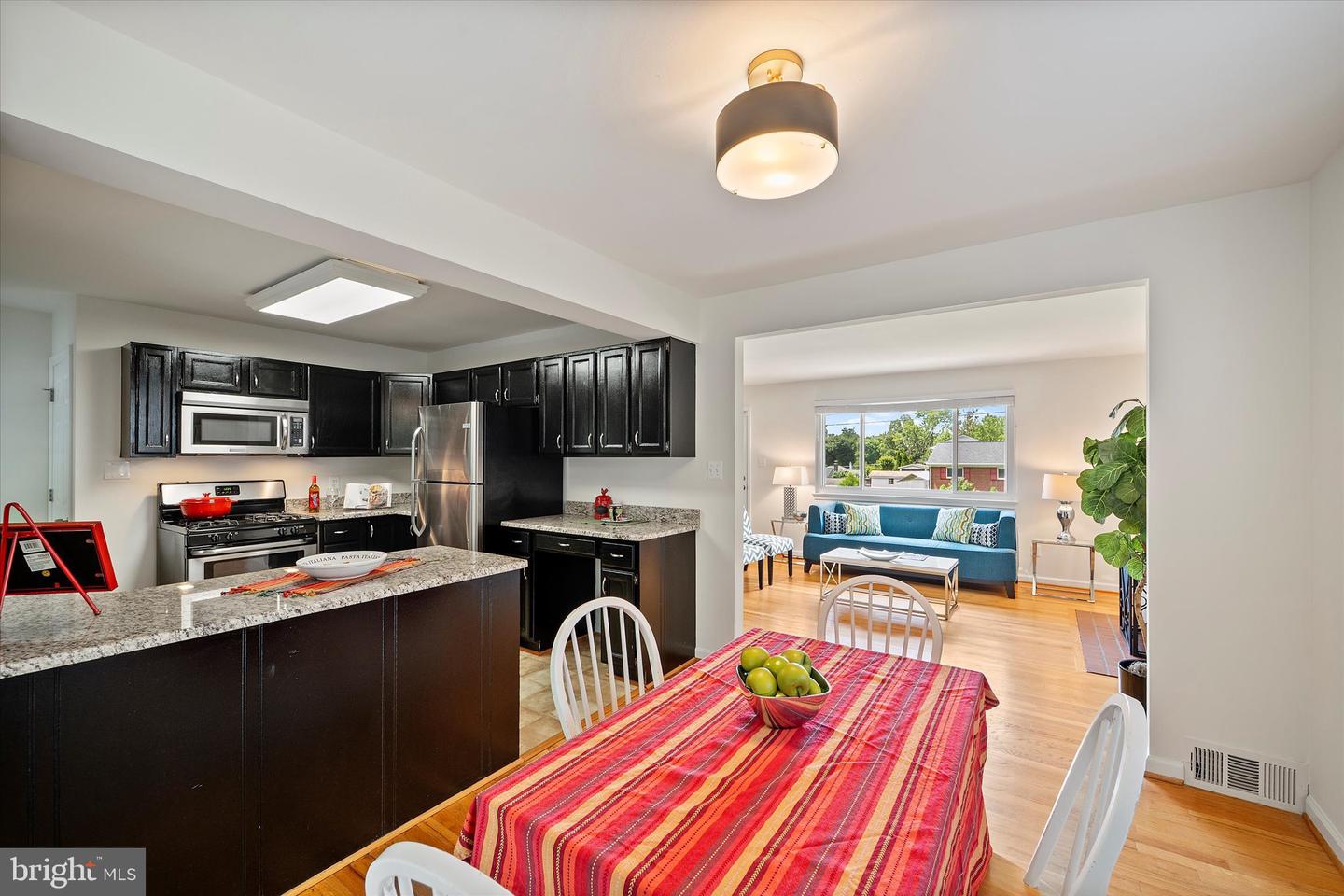 7403 BATH ST, SPRINGFIELD, Virginia 22150, 3 Bedrooms Bedrooms, ,2 BathroomsBathrooms,Residential,For sale,7403 BATH ST,VAFX2256430 MLS # VAFX2256430