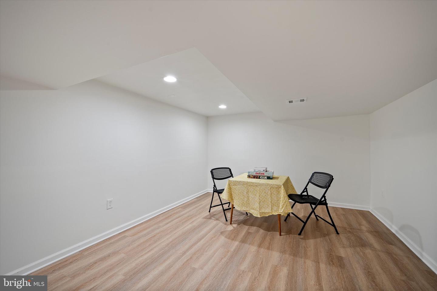 7403 BATH ST, SPRINGFIELD, Virginia 22150, 3 Bedrooms Bedrooms, ,2 BathroomsBathrooms,Residential,For sale,7403 BATH ST,VAFX2256430 MLS # VAFX2256430