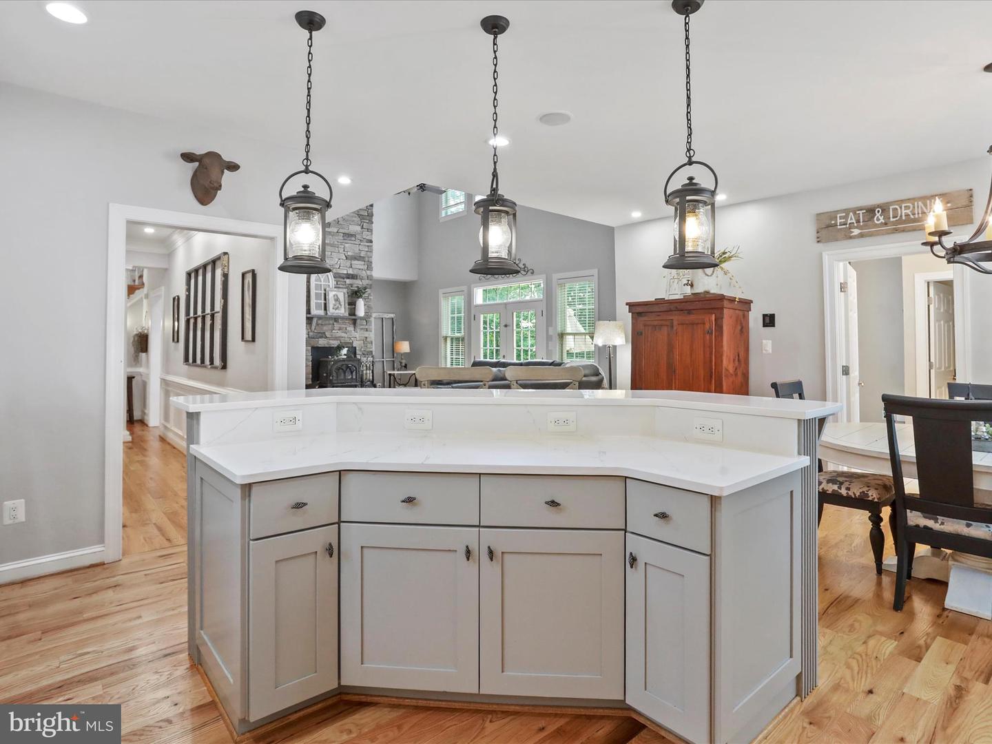 34963 CHARLES TOWN PIKE, HILLSBORO, Virginia 20132, 4 Bedrooms Bedrooms, ,4 BathroomsBathrooms,Residential,For sale,34963 CHARLES TOWN PIKE,VALO2102670 MLS # VALO2102670