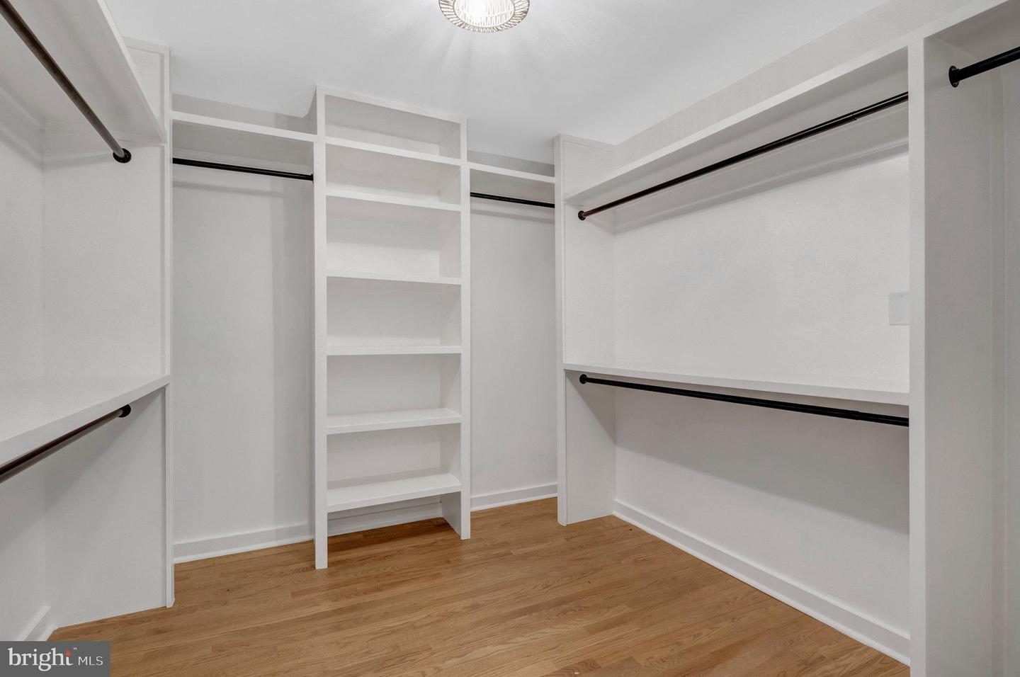 7807 WILLOWBROOK RD, FAIRFAX STATION, Virginia 22039, 4 Bedrooms Bedrooms, ,5 BathroomsBathrooms,Residential,For sale,7807 WILLOWBROOK RD,VAFX2256558 MLS # VAFX2256558