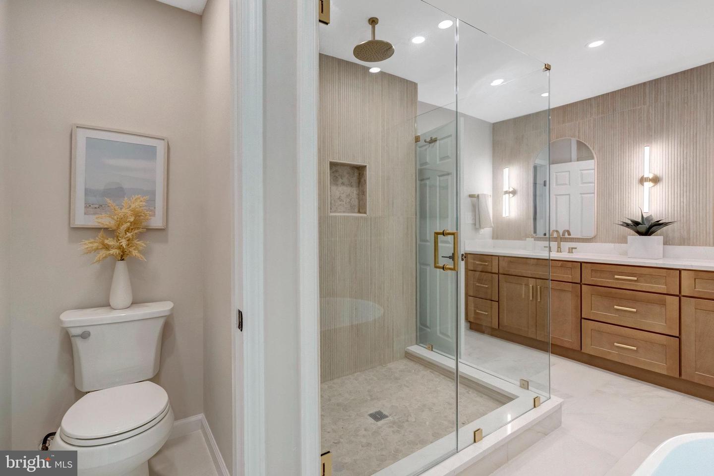 7807 WILLOWBROOK RD, FAIRFAX STATION, Virginia 22039, 4 Bedrooms Bedrooms, ,5 BathroomsBathrooms,Residential,For sale,7807 WILLOWBROOK RD,VAFX2256558 MLS # VAFX2256558
