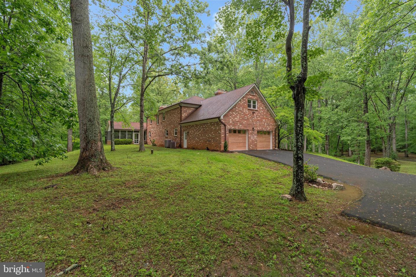 7807 WILLOWBROOK RD, FAIRFAX STATION, Virginia 22039, 4 Bedrooms Bedrooms, ,5 BathroomsBathrooms,Residential,For sale,7807 WILLOWBROOK RD,VAFX2256558 MLS # VAFX2256558