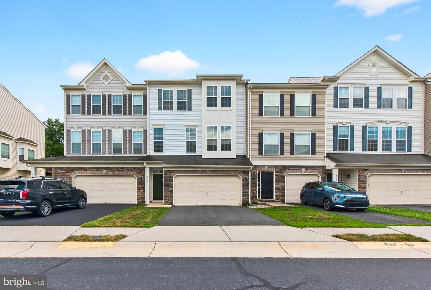 41901 DIAMONDLEAF TER, ALDIE, Virginia 20105, 3 Bedrooms Bedrooms, ,3 BathroomsBathrooms,Residential,For sale,41901 DIAMONDLEAF TER,VALO2102792 MLS # VALO2102792