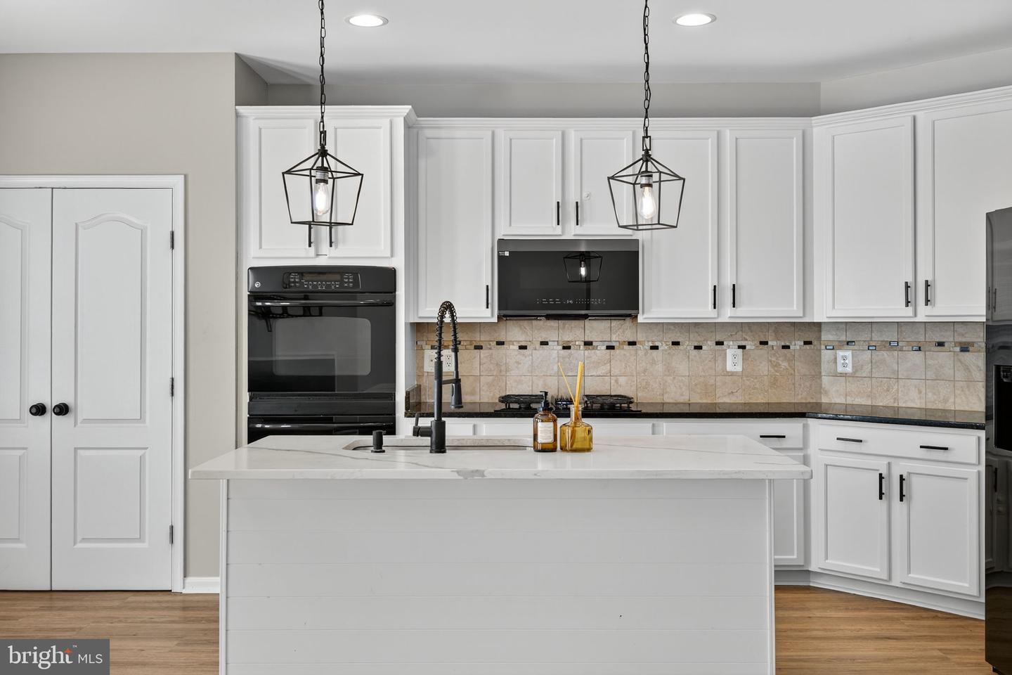 41901 DIAMONDLEAF TER, ALDIE, Virginia 20105, 3 Bedrooms Bedrooms, ,3 BathroomsBathrooms,Residential,For sale,41901 DIAMONDLEAF TER,VALO2102792 MLS # VALO2102792
