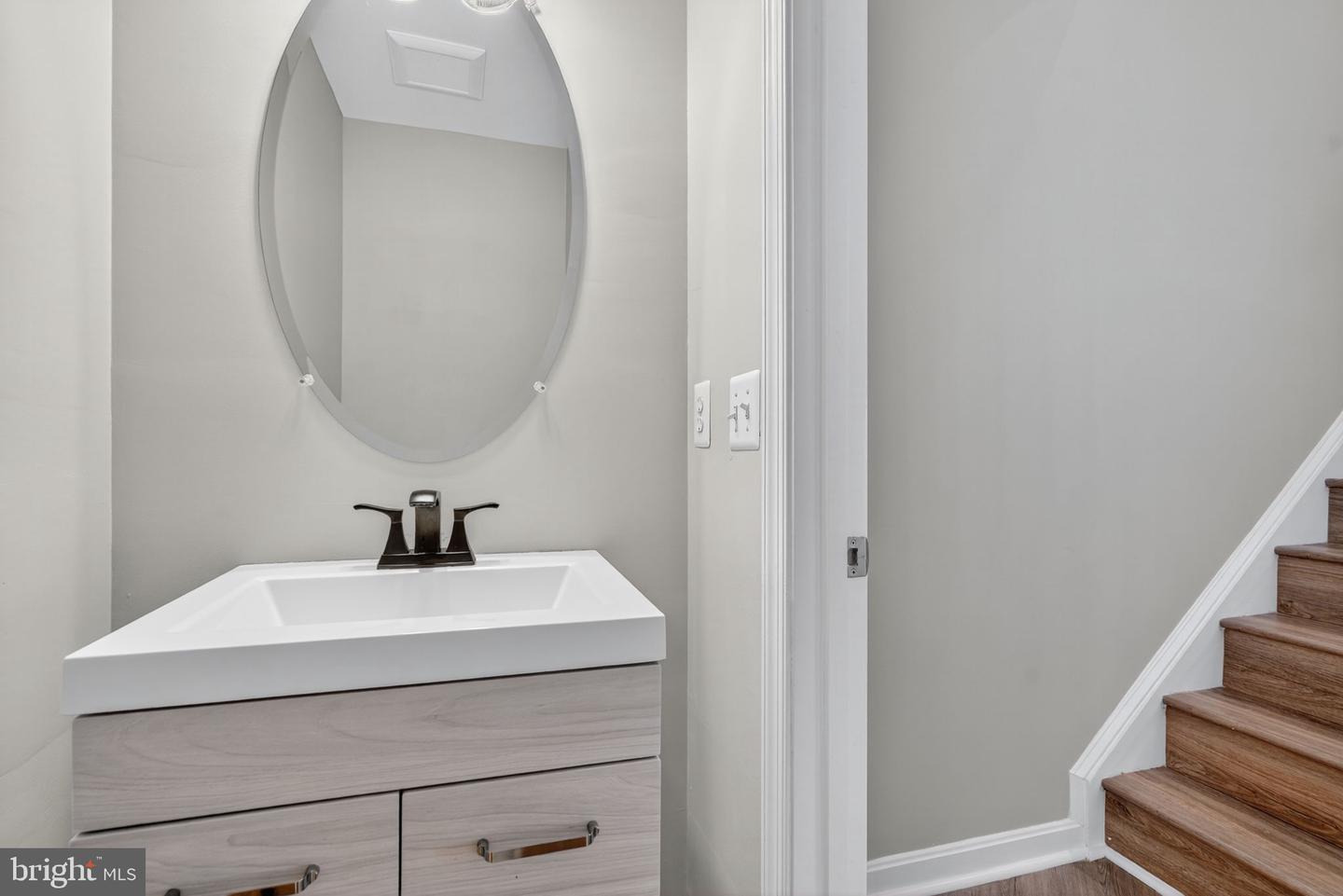 41901 DIAMONDLEAF TER, ALDIE, Virginia 20105, 3 Bedrooms Bedrooms, ,3 BathroomsBathrooms,Residential,For sale,41901 DIAMONDLEAF TER,VALO2102792 MLS # VALO2102792