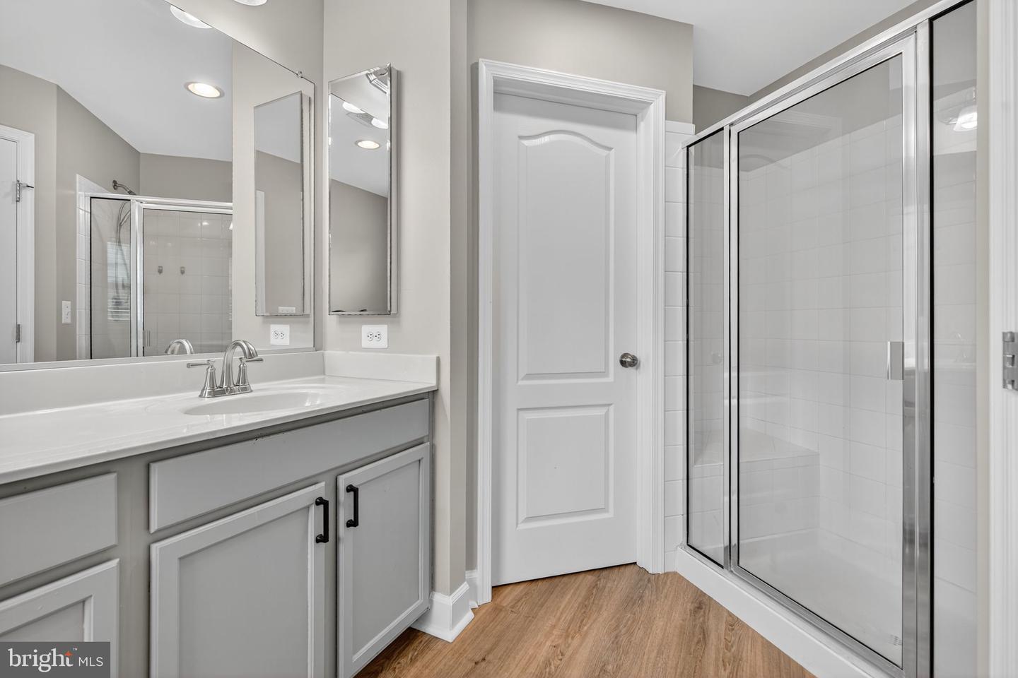 41901 DIAMONDLEAF TER, ALDIE, Virginia 20105, 3 Bedrooms Bedrooms, ,3 BathroomsBathrooms,Residential,For sale,41901 DIAMONDLEAF TER,VALO2102792 MLS # VALO2102792