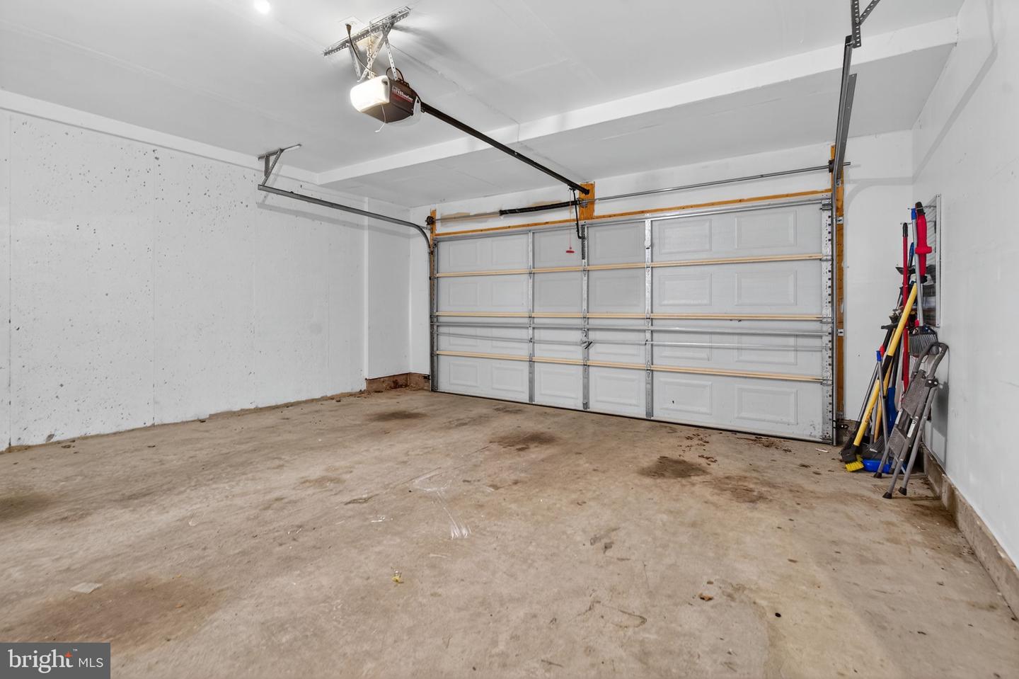 41901 DIAMONDLEAF TER, ALDIE, Virginia 20105, 3 Bedrooms Bedrooms, ,3 BathroomsBathrooms,Residential,For sale,41901 DIAMONDLEAF TER,VALO2102792 MLS # VALO2102792