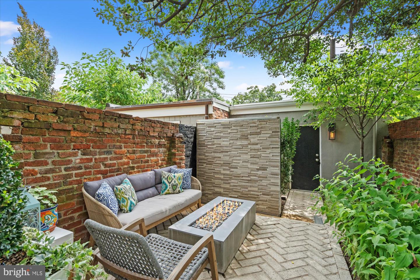3274 P ST. NW, WASHINGTON, District Of Columbia 20007, 3 Bedrooms Bedrooms, ,3 BathroomsBathrooms,Residential,For sale,3274 P ST. NW,DCDC2211276 MLS # DCDC2211276