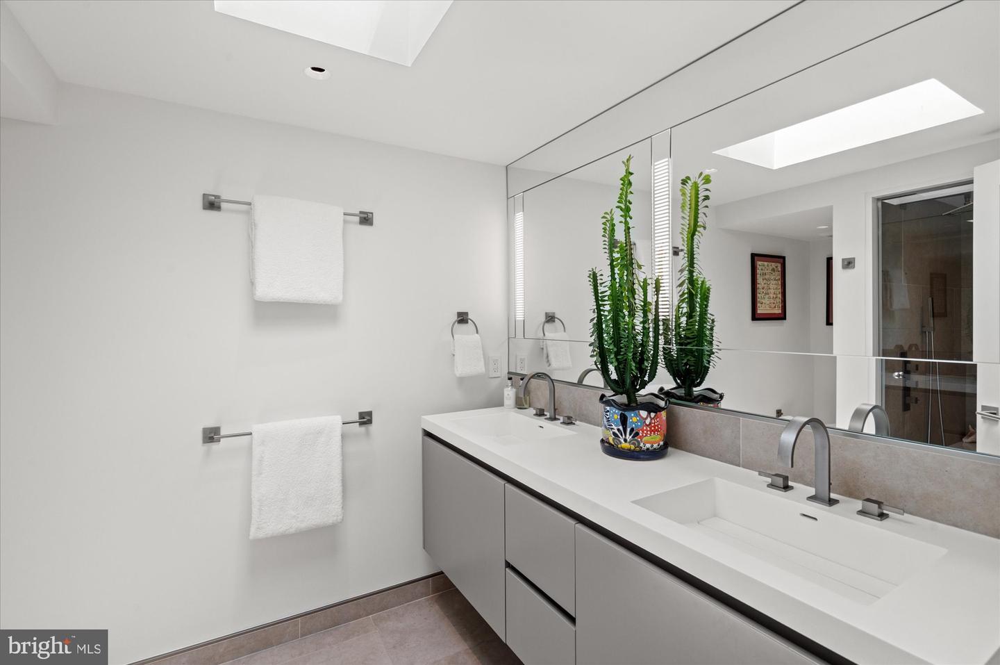 3274 P ST. NW, WASHINGTON, District Of Columbia 20007, 3 Bedrooms Bedrooms, ,3 BathroomsBathrooms,Residential,For sale,3274 P ST. NW,DCDC2211276 MLS # DCDC2211276