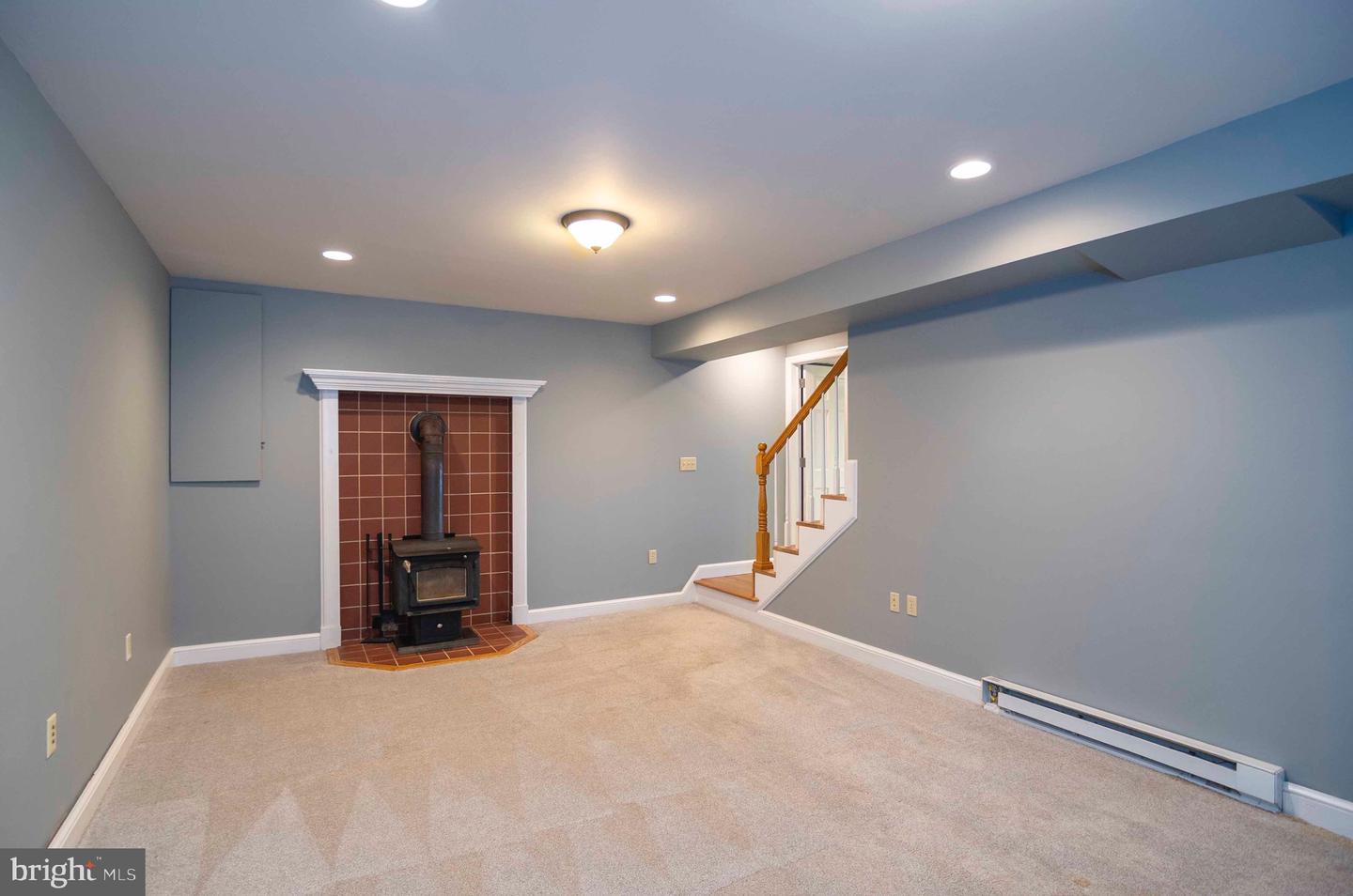 487 APPLEWOOD DR, FRONT ROYAL, Virginia 22630, 4 Bedrooms Bedrooms, ,3 BathroomsBathrooms,Residential,For sale,487 APPLEWOOD DR,VAWR2011754 MLS # VAWR2011754