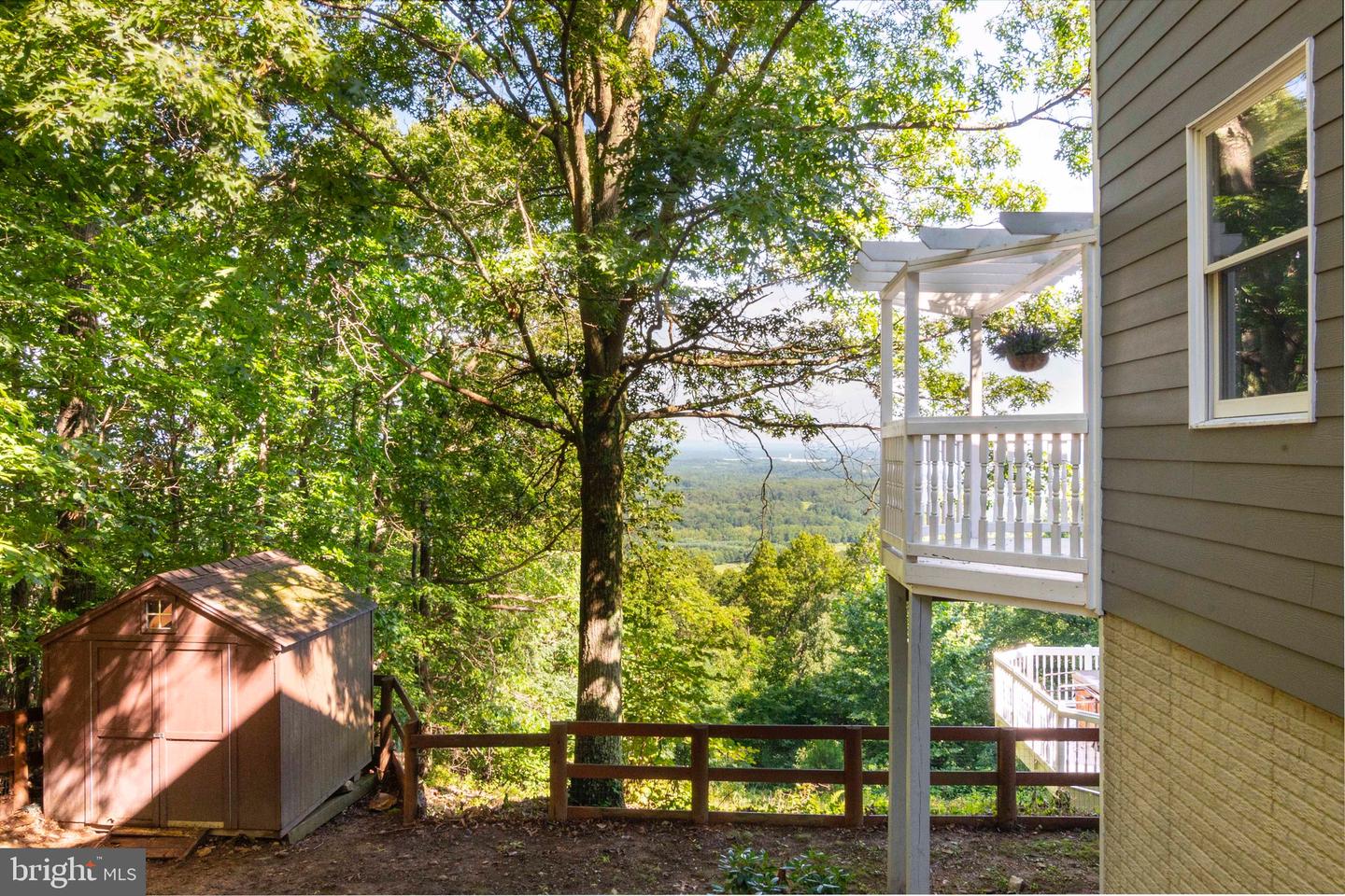 487 APPLEWOOD DR, FRONT ROYAL, Virginia 22630, 4 Bedrooms Bedrooms, ,3 BathroomsBathrooms,Residential,For sale,487 APPLEWOOD DR,VAWR2011754 MLS # VAWR2011754