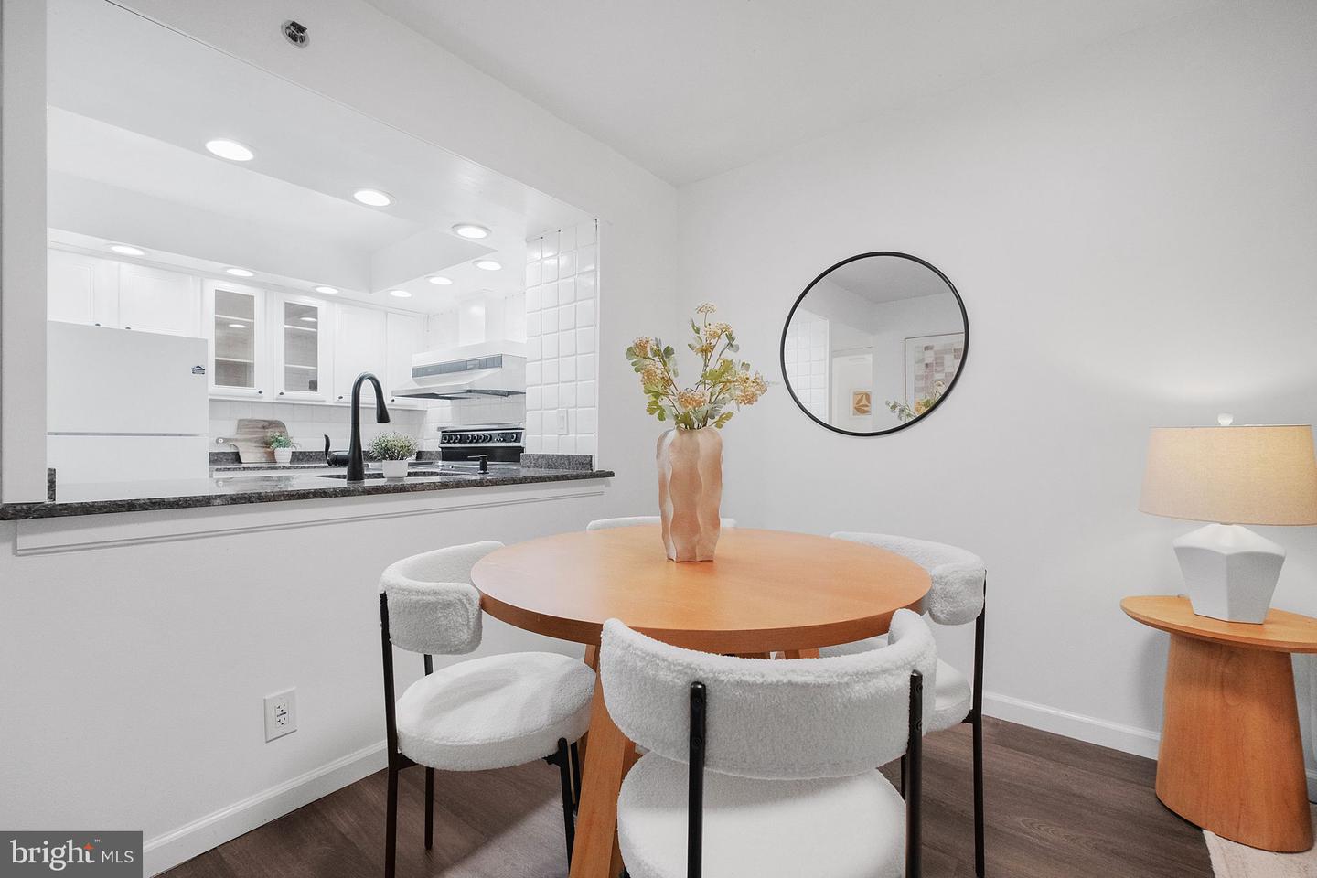 1401 17TH ST NW #104, WASHINGTON, District Of Columbia 20036, 1 Bedroom Bedrooms, ,1 BathroomBathrooms,Residential,For sale,1401 17TH ST NW #104,DCDC2211296 MLS # DCDC2211296