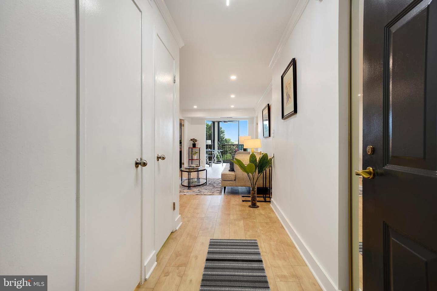 5901 MOUNT EAGLE DR #511, ALEXANDRIA, Virginia 22303, 2 Bedrooms Bedrooms, 8 Rooms Rooms,1 BathroomBathrooms,Residential,For sale,5901 MOUNT EAGLE DR #511,VAFX2256628 MLS # VAFX2256628