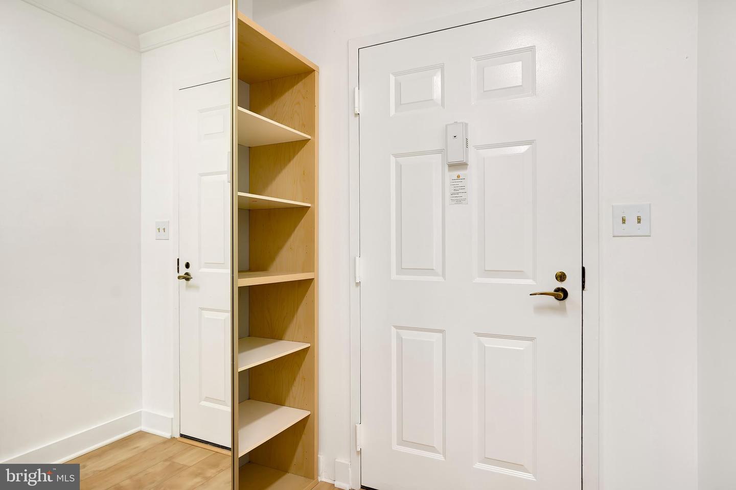 5901 MOUNT EAGLE DR #511, ALEXANDRIA, Virginia 22303, 2 Bedrooms Bedrooms, 8 Rooms Rooms,1 BathroomBathrooms,Residential,For sale,5901 MOUNT EAGLE DR #511,VAFX2256628 MLS # VAFX2256628