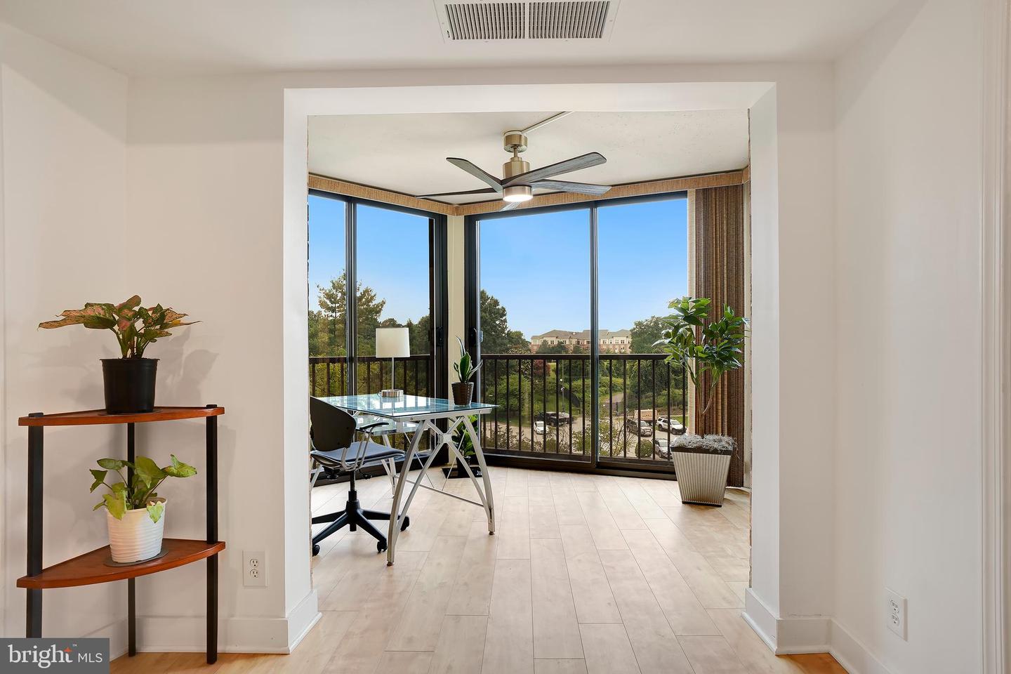 5901 MOUNT EAGLE DR #511, ALEXANDRIA, Virginia 22303, 2 Bedrooms Bedrooms, 8 Rooms Rooms,1 BathroomBathrooms,Residential,For sale,5901 MOUNT EAGLE DR #511,VAFX2256628 MLS # VAFX2256628
