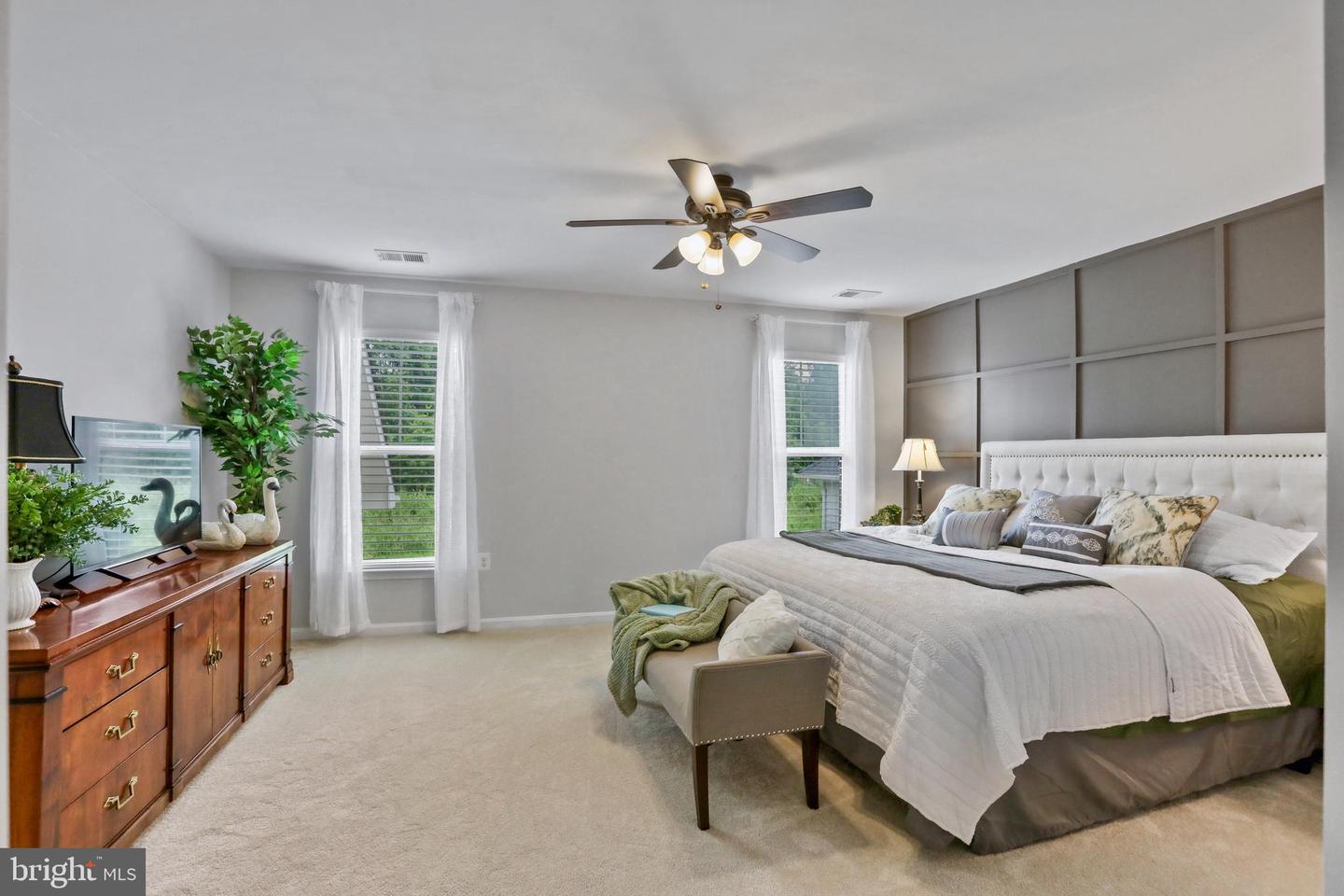 35686 KEDLESTON CT, ROUND HILL, Virginia 20141, 4 Bedrooms Bedrooms, ,3 BathroomsBathrooms,Residential,For sale,35686 KEDLESTON CT,VALO2102822 MLS # VALO2102822