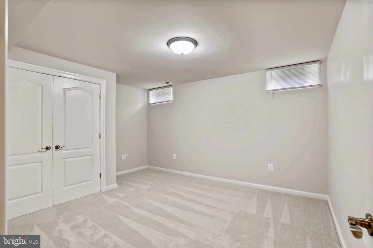 35686 KEDLESTON CT, ROUND HILL, Virginia 20141, 4 Bedrooms Bedrooms, ,3 BathroomsBathrooms,Residential,For sale,35686 KEDLESTON CT,VALO2102822 MLS # VALO2102822