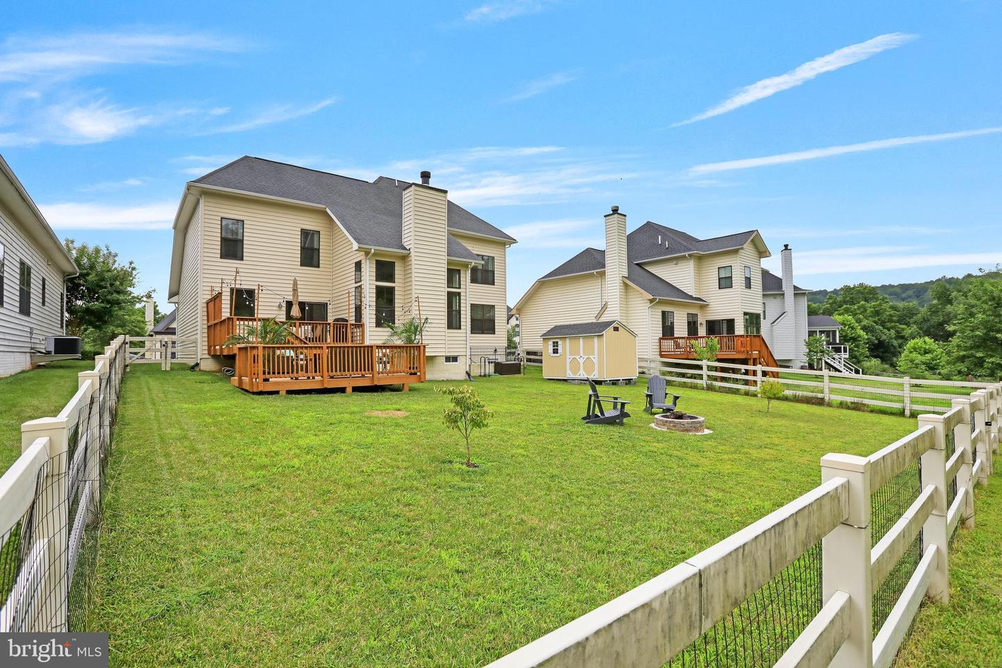 35686 KEDLESTON CT, ROUND HILL, Virginia 20141, 4 Bedrooms Bedrooms, ,3 BathroomsBathrooms,Residential,For sale,35686 KEDLESTON CT,VALO2102822 MLS # VALO2102822