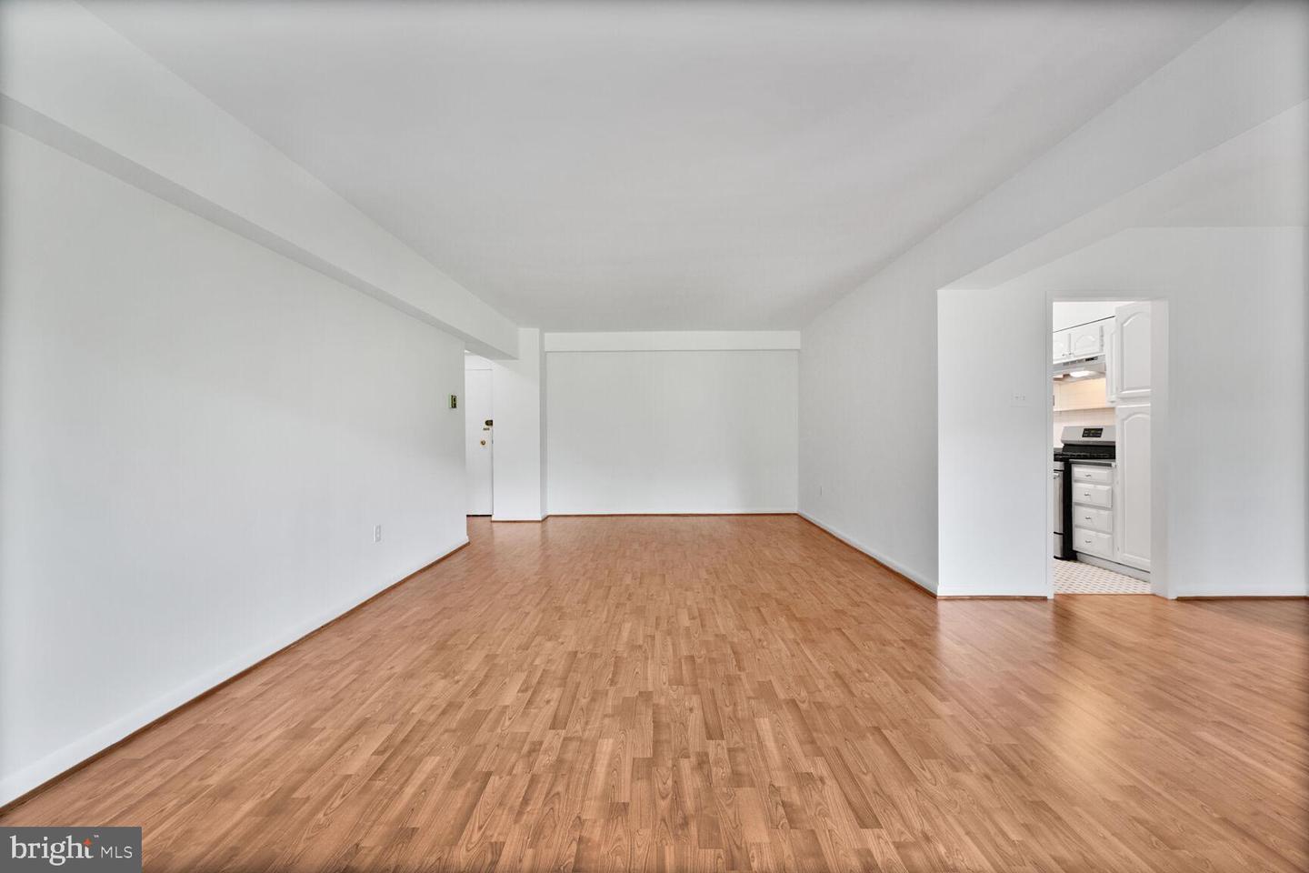 4201 CATHEDRAL AVE NW #303E, WASHINGTON, District Of Columbia 20016, 1 Bedroom Bedrooms, ,1 BathroomBathrooms,Residential,For sale,4201 CATHEDRAL AVE NW #303E,DCDC2211474 MLS # DCDC2211474