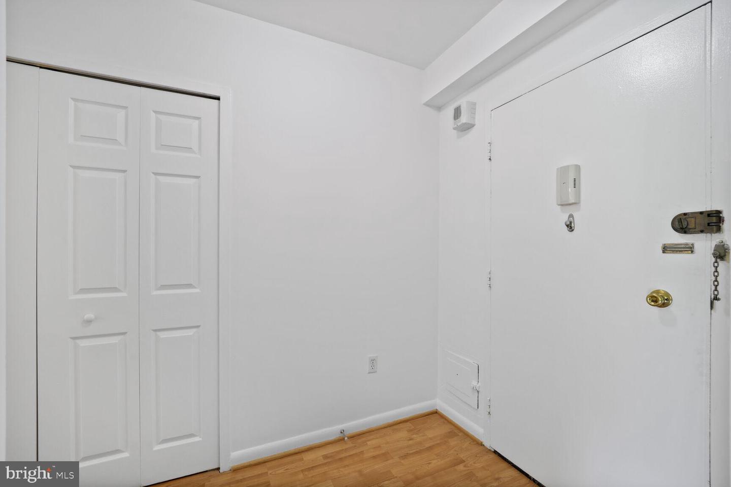 4201 CATHEDRAL AVE NW #303E, WASHINGTON, District Of Columbia 20016, 1 Bedroom Bedrooms, ,1 BathroomBathrooms,Residential,For sale,4201 CATHEDRAL AVE NW #303E,DCDC2211474 MLS # DCDC2211474