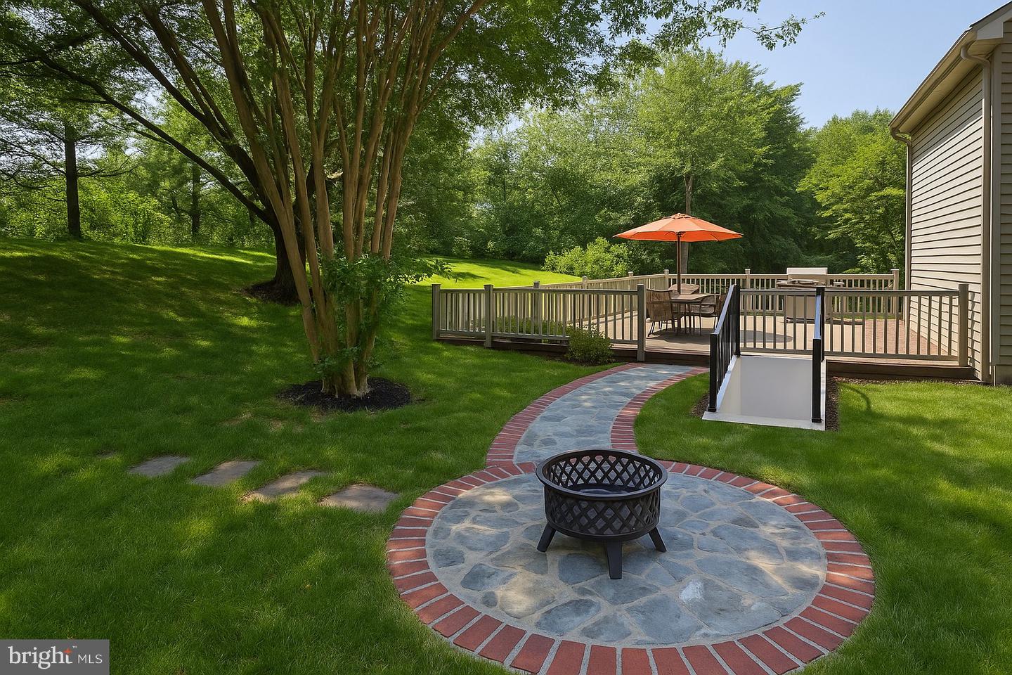 5503 CHESTERMILL CT, FAIRFAX, Virginia 22030, 5 Bedrooms Bedrooms, ,3 BathroomsBathrooms,Residential,For sale,5503 CHESTERMILL CT,VAFX2256806 MLS # VAFX2256806