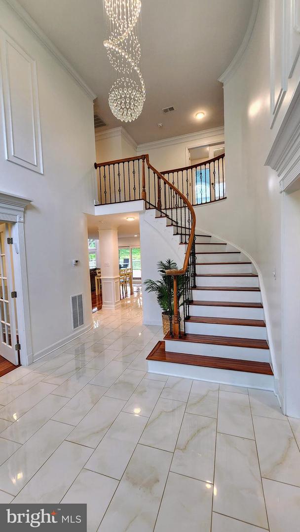 5503 CHESTERMILL CT, FAIRFAX, Virginia 22030, 5 Bedrooms Bedrooms, ,3 BathroomsBathrooms,Residential,For sale,5503 CHESTERMILL CT,VAFX2256806 MLS # VAFX2256806