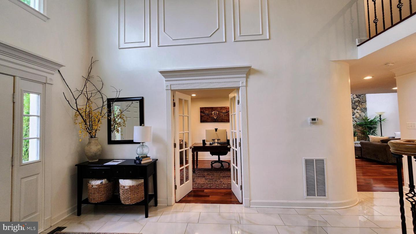 5503 CHESTERMILL CT, FAIRFAX, Virginia 22030, 5 Bedrooms Bedrooms, ,3 BathroomsBathrooms,Residential,For sale,5503 CHESTERMILL CT,VAFX2256806 MLS # VAFX2256806